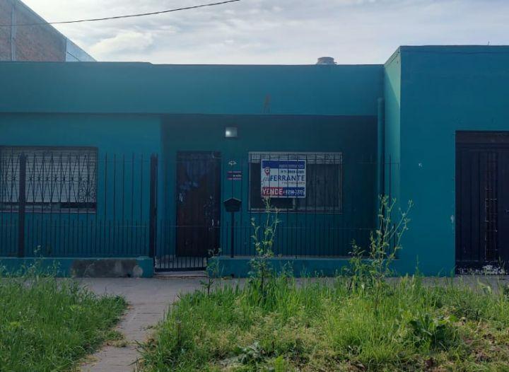 Casa · 73m² · 5 Ambientes · 1 Cochera