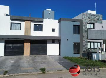Casa · 128m² · 5 Ambientes · 2 Cocheras · Venta de Dúplex 3 Dorm. San Ignacio Village, Cordoba