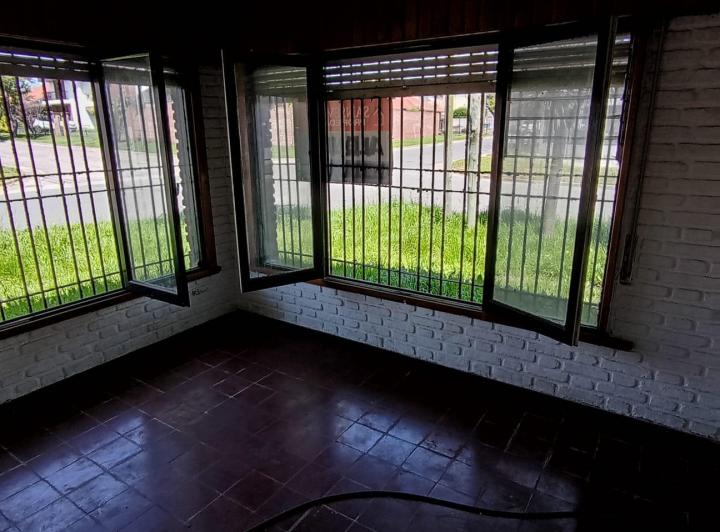 Casa · 171m² · 3 Dormitorios · 1 Cochera