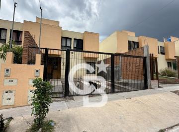Casa · 130m² · 5 Ambientes · 1 Cochera · Venta Casa Upcn