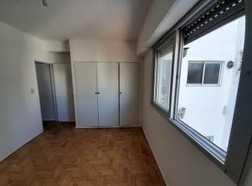 Departamento · 46ha · 3 Ambientes · Departamento - Venta - Flores - Excelente Luminosidad y Ubicación