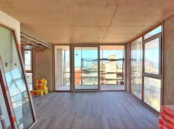 Departamento · 82m² · 3 Ambientes · 1 Cochera · Venta de Piso 3 Ambientes C/ Cochera - Playa Grande