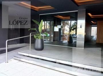 Garage · 25m² · 3 Cocheras · Venta – Cocheras Cubiertas y Descubiertas en Puerto de Olivos