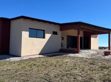 Casa · 106m² · 5 Ambientes · 2 Cocheras · Casa a Estrenar en Villa Giardino