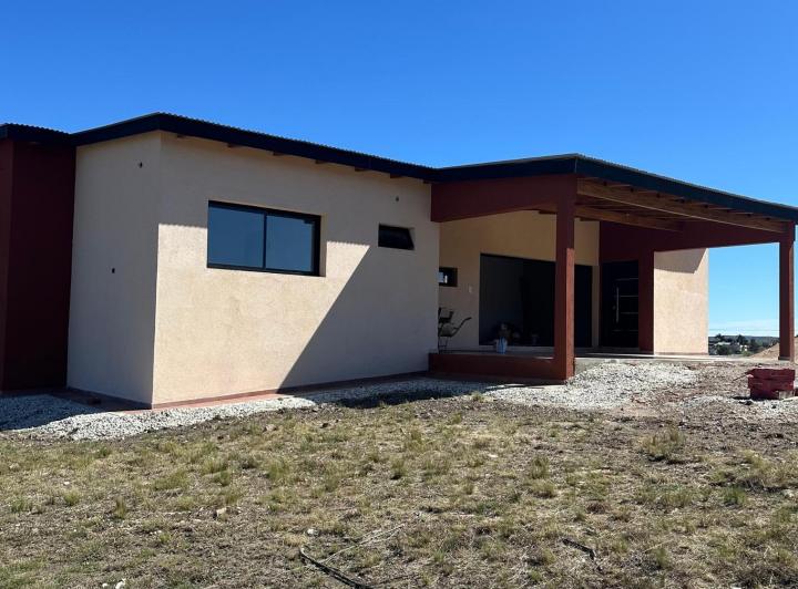 Casa · 106m² · 5 Ambientes · 2 Cocheras