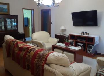 Casa de 4 ambientes, Miramar · Chalet en Venta Miramar