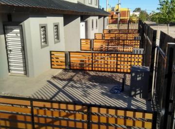Casa · 81m² · 4 Ambientes · 1 Cochera · Dúplex en Venta 2 Dorm. en 1era Bajada, Las Grutas, Río Negro