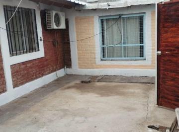 Casa de 2 ambientes, Fray Luis Beltrán · Casa con 170 m² Cubiertos en Venta, 3 Dorm. en Fray Luis Beltrán