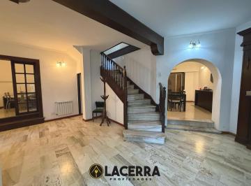 Casa · 195m² · 7 Ambientes · 1 Cochera · Casa con 7 Ambientes en Venta a m de La Quinta Presidencial