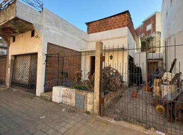 Casa · 87m² · 3 Ambientes · 1 Cochera · Casa en Venta C/ Cochera en Bella Vista