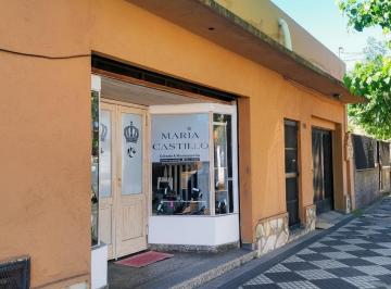 Casa · 130m² · 3 Ambientes · 3 Cocheras · Venta Casa en Luis Guillon