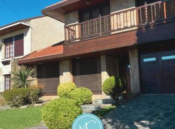 Casa · 234m² · 4 Ambientes · 1 Cochera · Chalet Colinas de Peralta Ramos