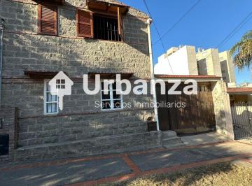 Casa de 4 ambientes, Córdoba · Dúplex Rebajado en Alto Alberdi, Calle Wenceslao Tejerina 1980, a m del Nuevo Centro, Córdoba