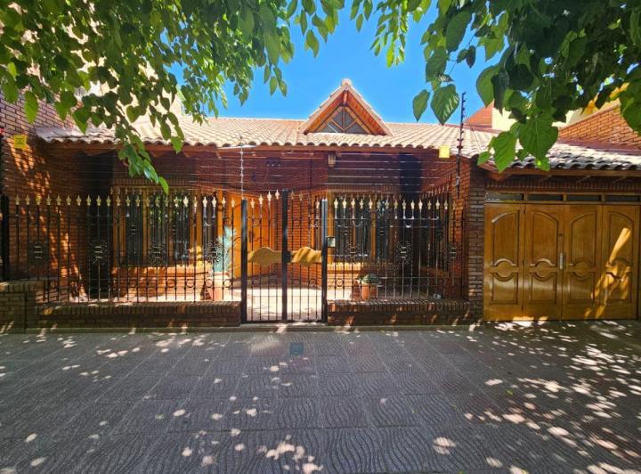 Casa en venta en Cuarta Seccion · 7 ambientes