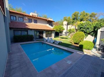 Casa de 8 ambientes, Ciudad de Mendoza · Vendo Excelente Casa - Ciudad de Mendoza