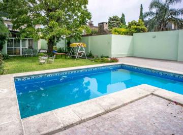 Casa · 233m² · Casa en Venta Colombia Al 200, Rosario
