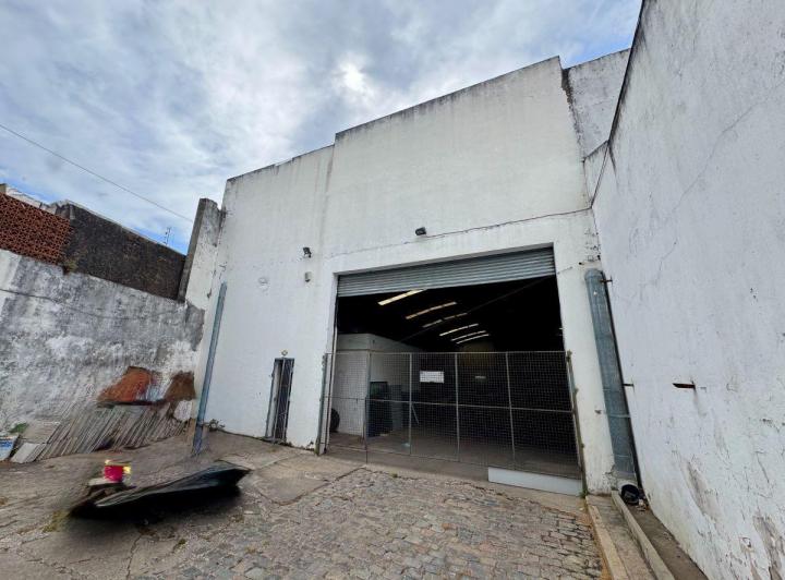 Depósito · 1140m² · 1 Ambiente · 2 Cocheras