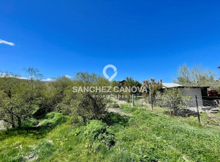 Terreno · 867m²
