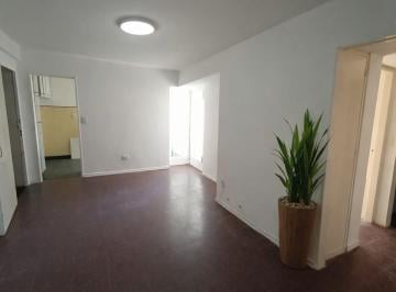 Departamento · 50m² · 3 Ambientes · Departamento en Venta 3 Ambientes Flores Oportunidad