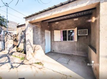 Casa · 80m² · 4 Ambientes · 1 Cochera · En Venta! Inmejorable Oportunidad en Recreo.