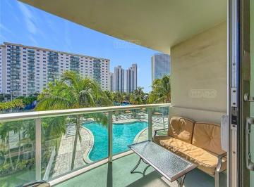 Departamento · 93m² · 2 Ambientes · 1 Cochera · Departamento en Venta en Sunny Isles, Miami, Florida