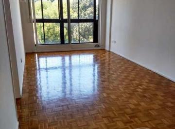 Departamento · 77m² · 3 Ambientes · Impecable! Depto 3 Amb C/2 Balcones en Av Maipú E Italia