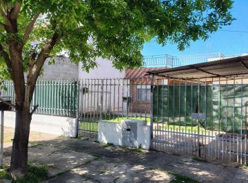 Casa · 60m² · 3 Ambientes · 1 Cochera · Casa Americana 3 Ambientes