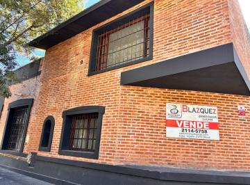 Casa de 5 ambientes, Vicente López · Juan de Garay 3300 - Olivos.