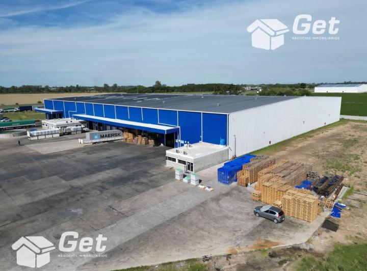 Depósito · 3000m² · 6 Ambientes · 10 Cocheras