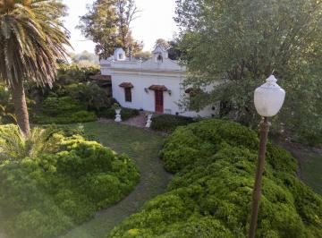 Campo · 300m² · 5 Ambientes · Campo Casco Urbano Lobos, Provincia de Buenos Aires
