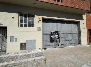Casa · 380m² · 3 Ambientes · Depósito en Mundialista
