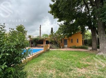 Casa · 154m² · 4 Ambientes · Casa en Venta en Parque Irizar
