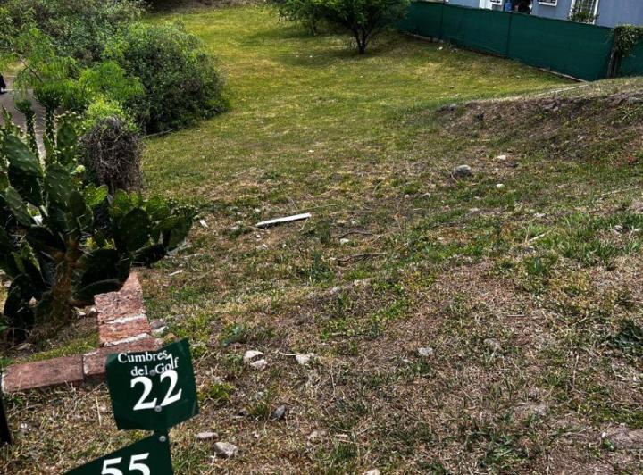 Terreno · 700m²