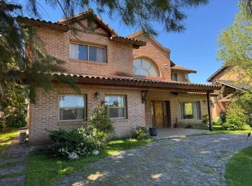 Casa de 6 ambientes, Pilar · Excelente Casa de 6 Ambientes en Country Boca Raton - Pilar