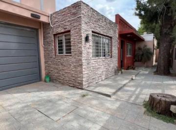 Casa · 200m² · 4 Ambientes · 1 Cochera · Casa Venta Ituzaingo