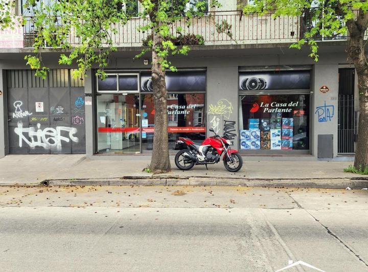 Local comercial · 268m² · 1 Cochera
