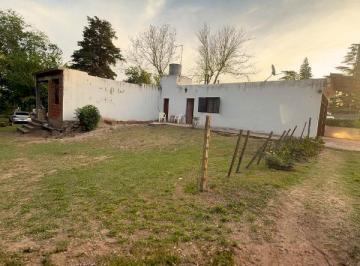 Casa · 44m² · 3 Ambientes · 1 Cochera · Casa en Venta en Siquiman de 2 Dorm. Sobre Ruta 38 Apto Comercio Ref: 2180