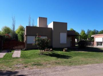 Casa · 110m² · 5 Ambientes · 1 Cochera · Barrio Privado Sol Parana Pueblo Esther