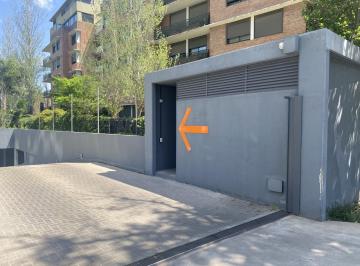 Garage · 15m² · 1 Cochera · Venta. Cochera en Arealis. Muy Cómoda. Camionetas