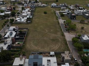 Terreno · 2565m² · Lote en Venta Valle Cercano - El Recreo. Apto 12 Duplex