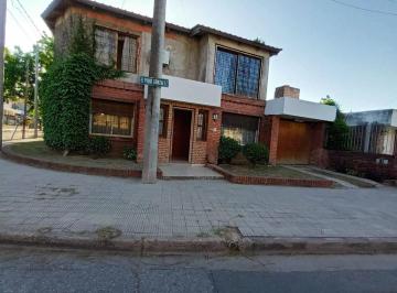 Casa de 1 ambiente, Córdoba · Se Vende Casa de 2 Plantas, 5 Dorm., 3 Baños B° P. V. sarsfield - Cba