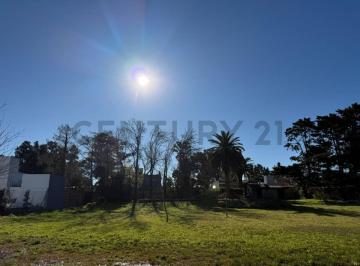 Terreno · 1000m² · Lote en Venta en La Plata Barrio San Patricio - Hernandez