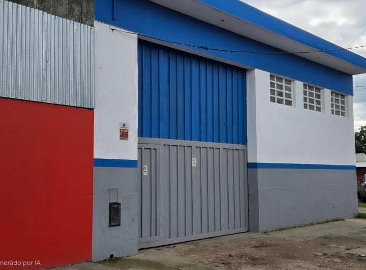 Bodega-Galpón · 240m²