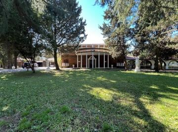 Local comercial · 8900m² · 1 Cochera · Salon de Eventos con Complejo Turistico en Venta Ubicado en Garin, Escobar, G. B. a. Zona Norte
