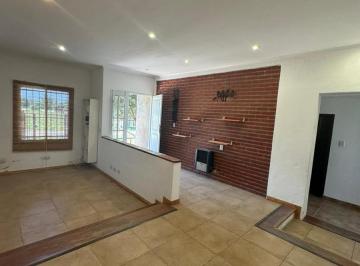 Casa · 196m² · 7 Ambientes · 1 Cochera · Venta Casa en Punta Chacra Roldan