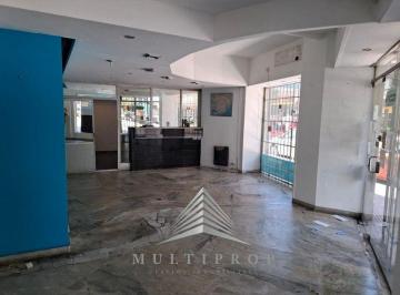 Local comercial de 3 ambientes, Balvanera · En Venta Muy Buen Local en Esquina Multiples Usos