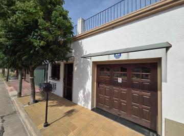 Casa de 5 ambientes, Quilmes · Casa en 2 Plantas con Amplias Terrazas Aptas Ampliación.