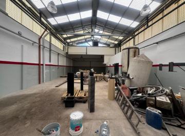 Bodega-Galpón , General San Martín · Excelente Galpon 280 m², Proximo a Ruta 8