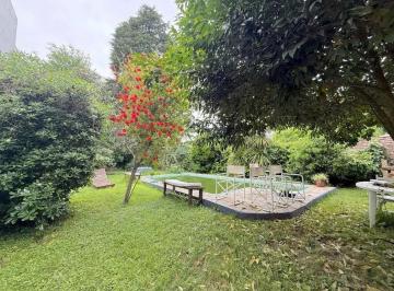 Casa · 90m² · 3 Ambientes · 2 Cocheras · Casa en Venta