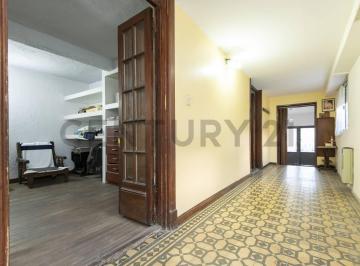 Casa · 89m² · 4 Ambientes · 1 Cochera · Casa en Venta en La Plata Tipo PH con Patio